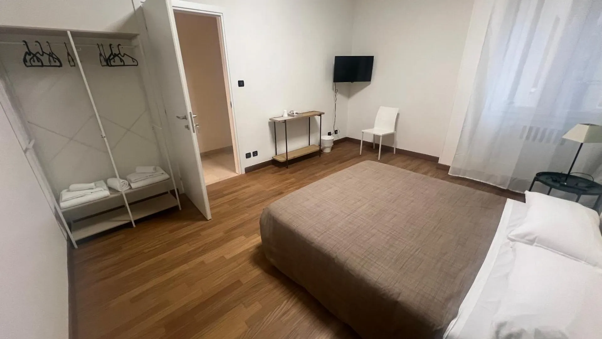 Manaroomsmarconi Bologna Guest house