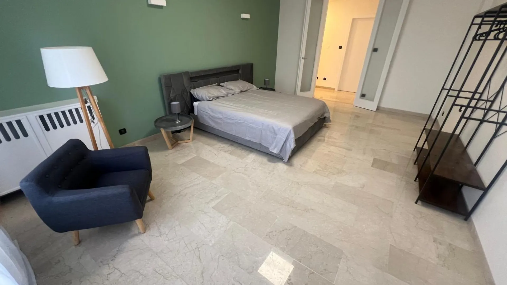 Manaroomsmarconi Bologna